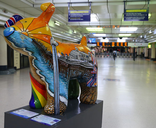 brighton-belle-snowdog-at-victoria-station