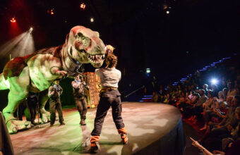 dinosaur-world-live-1