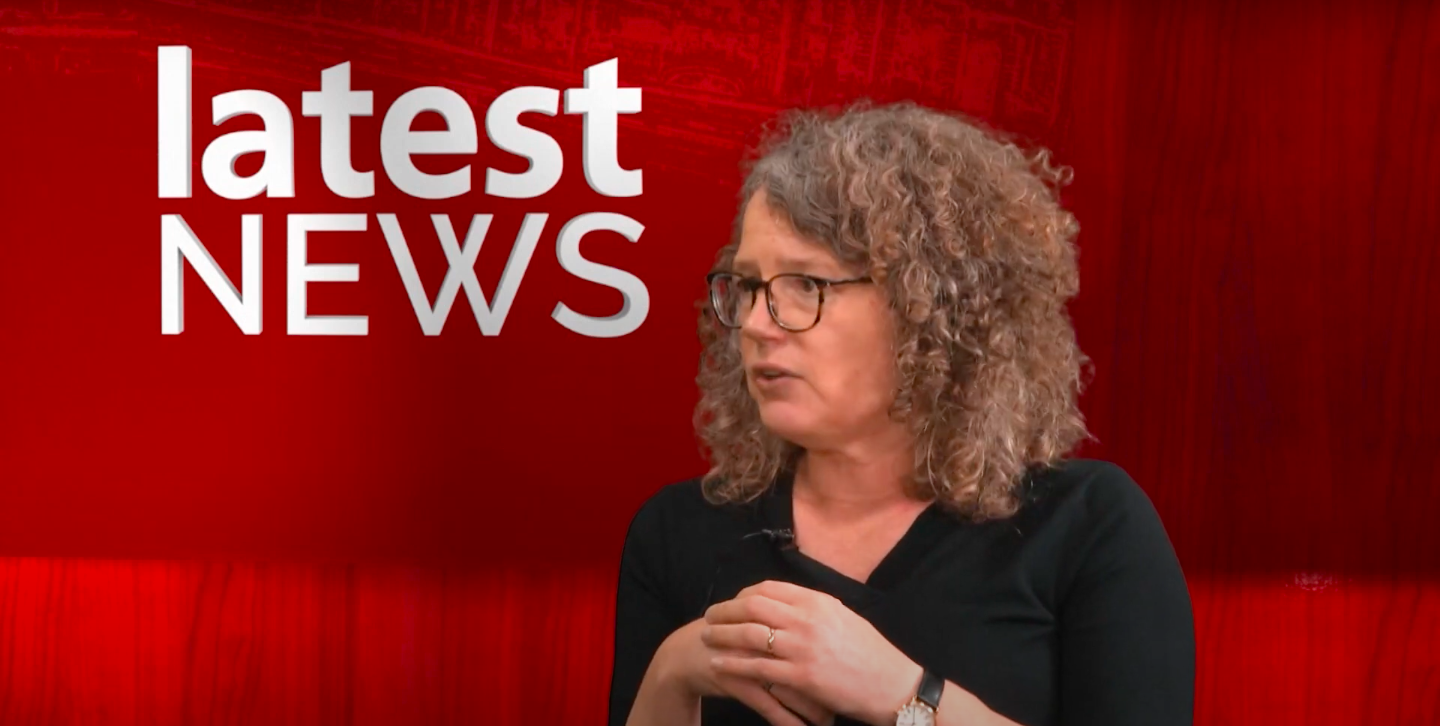 Cllr Siriol Hugh-Jones talks with Mark Walker on the Vote